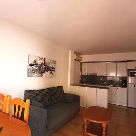 Pal Apartment *