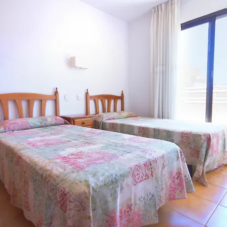 Pal Apartment *